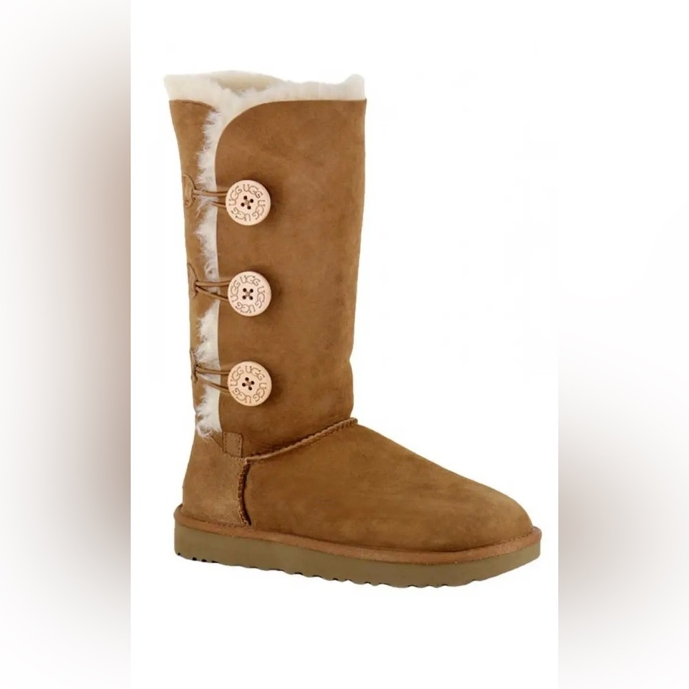 UGG Women’s Boots 1873 Bailey Triple Button Suede Size 7. - Picture 9 of 9
